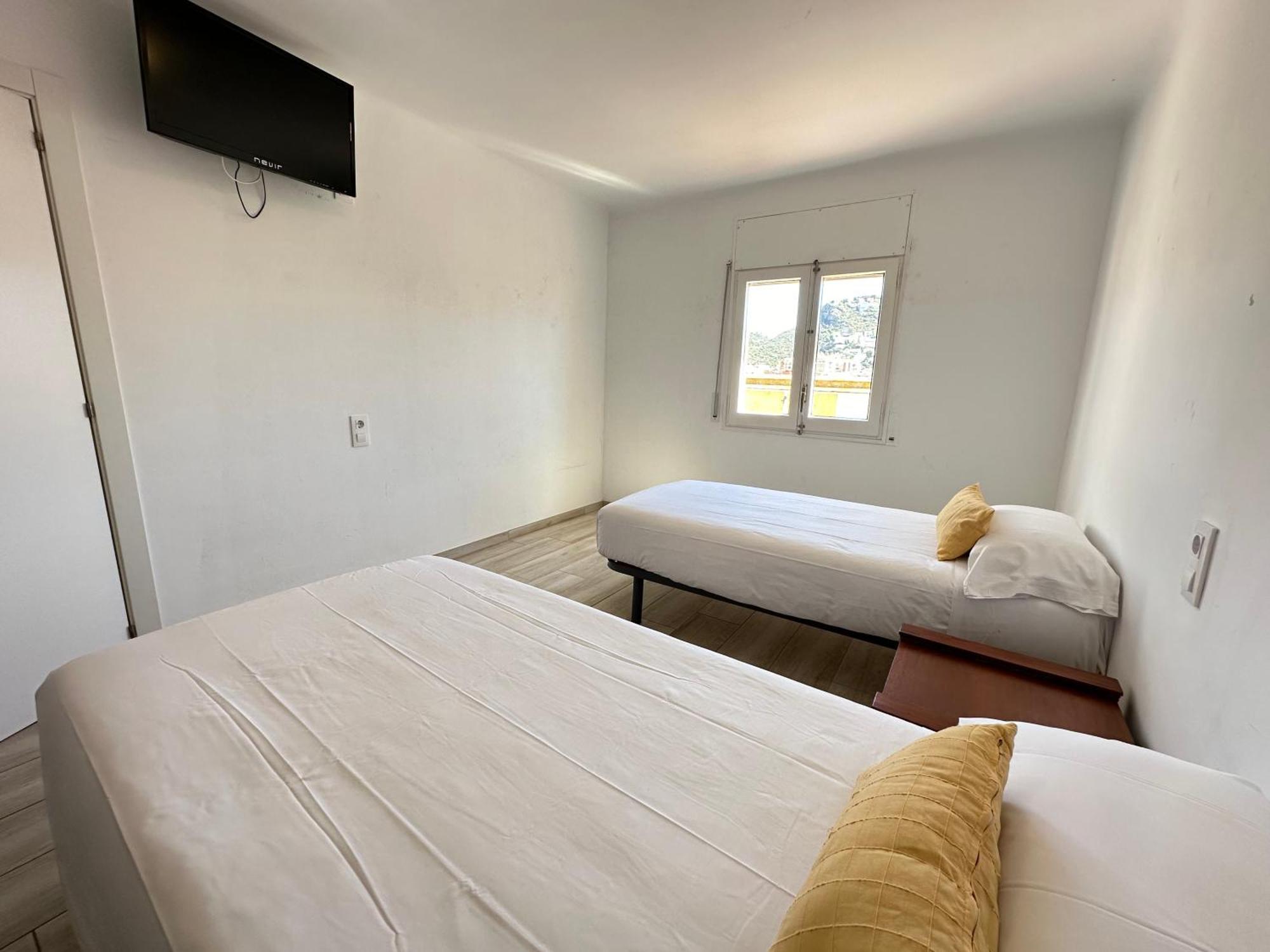Agi Gloria Rooms Roses Exterior foto